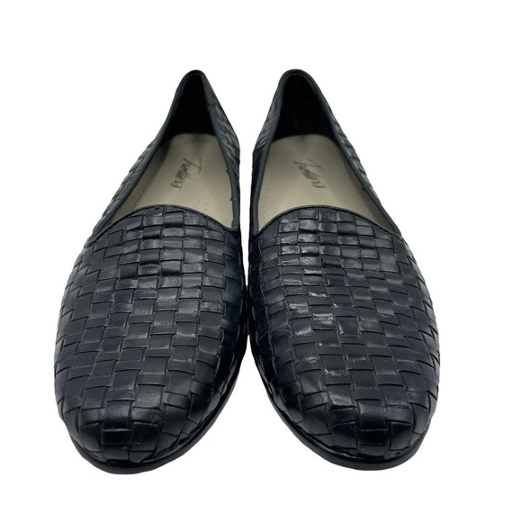 Trotters Liz Flats Black Woven Leather Loafers Almond Toe Stacked Heel Size 7N - Picture 8 of 14